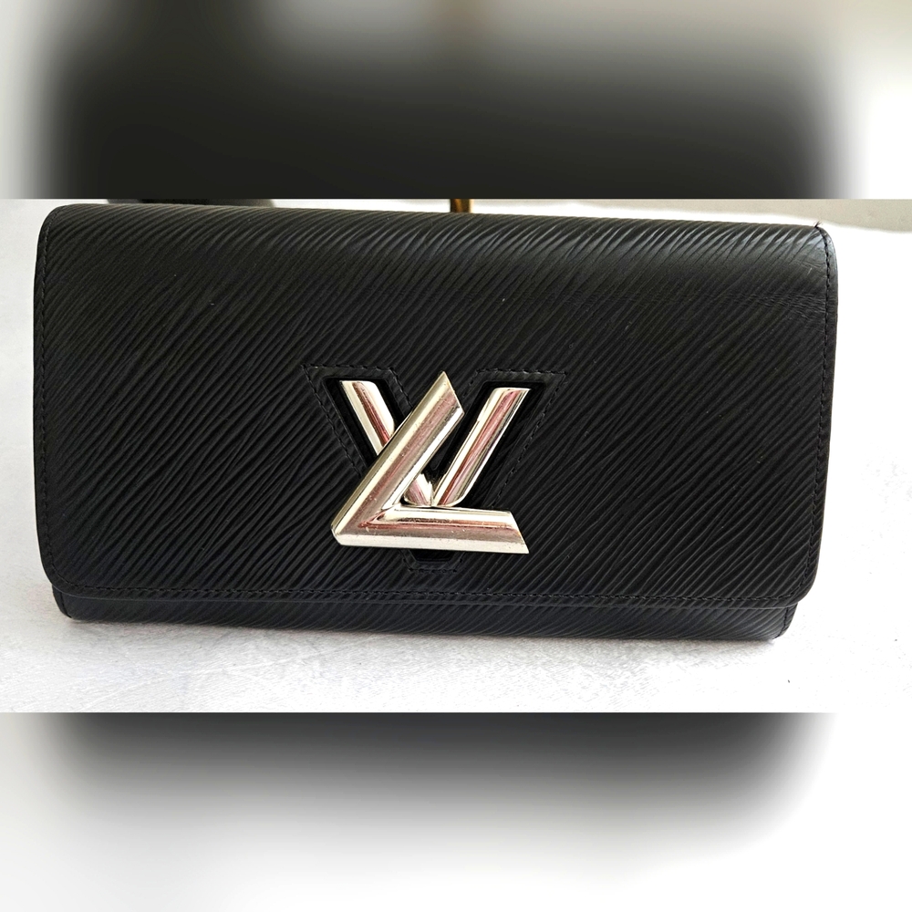 LOUIS VUITTON Epi Twist Wallet
